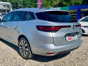 Renault Megane 1.3 TCe 140 EDC Intens — miniatura 6