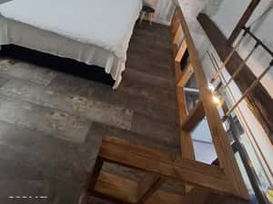 Garsoniera la curte zona centrala