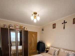 Vand apartament cu doua camere + boxă inclusă în CF — miniatura 3
