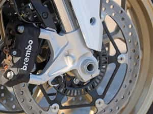 Moto Guzzi V100 Mandello S -2026 — miniatura 7