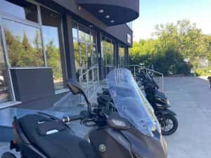 YAMAHA XMAX 300 Tech MAX 2025 - 812km, GARANTIE, ca nou — miniatura 3