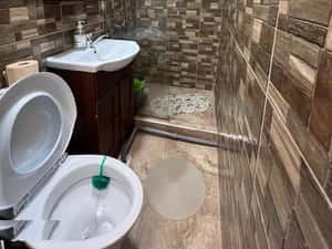 Inchiriez garsoniera zona capat troleu — miniatura 1