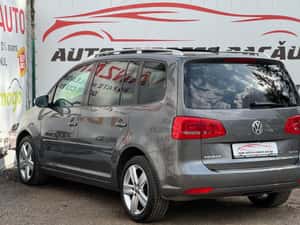 VOLKSWAGEN TOURAN- 273 452 km — miniatura 3