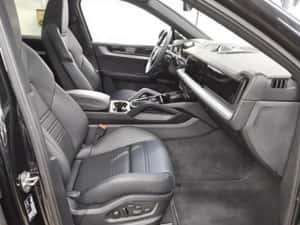 Porsche Cayenne Hibrid 470 CP 16.150 km — miniatura 2