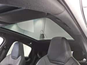 Porsche Cayenne Hibrid 470 CP 16.150 km — miniatura 3