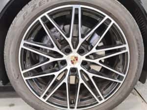 Porsche Cayenne Hibrid 470 CP 16.150 km — miniatura 7