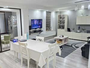 Vand apartament 3 camere decomandat in Deva, Nuferilor, parter inalt