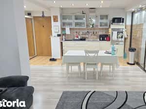 Vand apartament 3 camere decomandat in Deva, Nuferilor, parter inalt — miniatura 5