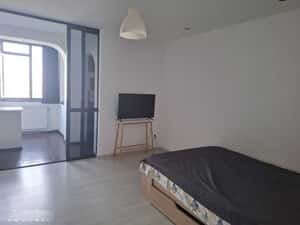 Inchiriez garsoniera in Pitesti, zona Craiovei — miniatura 2