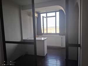 Inchiriez garsoniera in Pitesti, zona Craiovei — miniatura 3