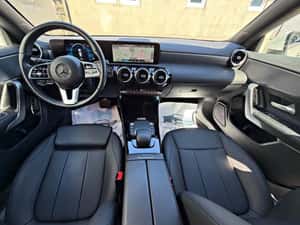 Mercedes-Benz CLA 180 Automată 136 HP Benzină — miniatura 3