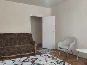 Apartament 2 camere in Deva, zona Licee, Et 1 — miniatura 2