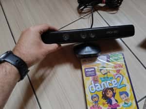 Kinect Xbox 360 cu jocul dedicat Nickelodeon Dance 2 Dora nou sigilat — miniatura 2