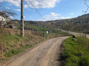 Teren de vânzare Valea Jelnii langa asfalt — miniatura 1