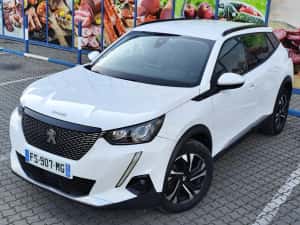 PEUGEOT 2008 ALLURE/ an 2020/1.5 diesel/ Virtual cockpit 3D — miniatura 10