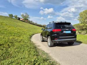 Jeep Grand Cherokee Summit — miniatura 5