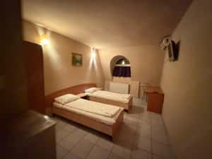 FARA GARANTIE+2 Locuri Parcare GRATUITE !!! Sagului,170 E, Mobilat Decent,Liber !!! — miniatura 7