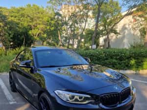 BMW M235i an 2015 — miniatura 10