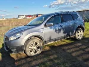 Nissan Qasquai+2 — miniatura 3