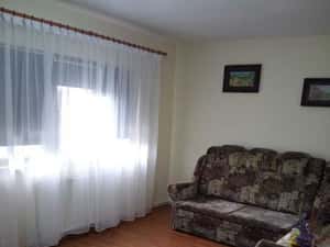 Apartament - 2 camere - CHIRIE - Onesti (Zona de Jos) — miniatura 1