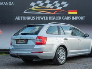 Octavia 2014 - scaune incalzite - pilot automat - senzori - jante aliaj -  cash /rate / credit auto - recent adus in tara !! — miniatura 4
