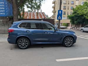 BMW X5 – SUV din 2019 cu multe extraoptiuni — miniatura 3