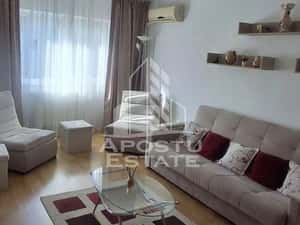 Apartament cu 3 camere, de inchiriat, Zona Aradului, Timisoara