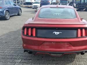 Vând ford mustang 2.3 pret 14900 euro — miniatura 2