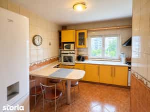 3 camere Unirii decomandat,centrala,parcare,et. 6,an 1995,metrou,83 mp — miniatura 5