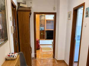 3 camere Unirii decomandat,centrala,parcare,et. 6,an 1995,metrou,83 mp — miniatura 6