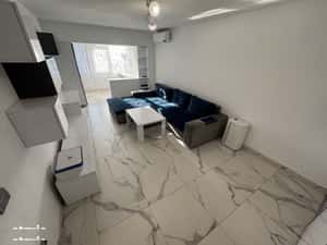 Apartament 3 camere zona Gara - Renovat Total cu Incalzire in Pardosea — miniatura 3
