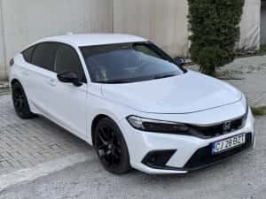 Honda Civic 2.0 PHEV 143cp 2024 usor avariat — miniatura 9