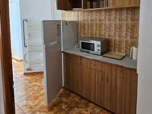 Garsoniera Constanta, str. Traian (zona gara, in spatele BCR) — miniatura 3