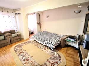 3 Camere Siderurgistilor etaj 3 imbunatatit