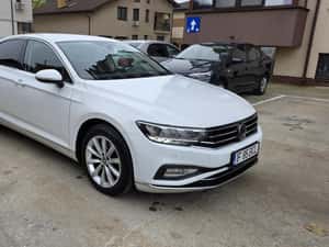Volkswagen Passat 2021, motor 2.0 TDI 150CP, cutie automată DSG7