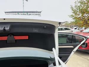 Volkswagen Passat 2021, motor 2.0 TDI 150CP, cutie automată DSG7 — miniatura 3