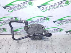 Pompa Vacuum 03L 145 100F Volkswagen VW Touran prima generatie — miniatura 4