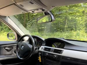 BMW 318d,an 2011,motor 2.0d,cutie viteze manuala,navigatie mare — miniatura 5