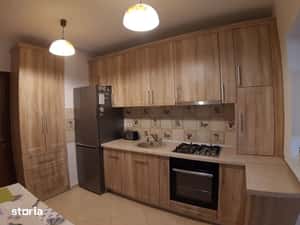 Apartament 3 camere, cartier Kogalniceanu, Turnisor, balcon, lift — miniatura 6
