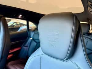 Porsche Taycan Automată 598 HP Electric — miniatura 7