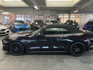 Ford Mustang Cabrio 449 cp Benzină 3.200 km — miniatura 4
