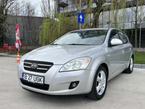 Kia Ceed 1.6 Crdi, cutie automata 115.700km full option — miniatura 10