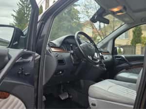 Mercedes Viano Luxury * An 2012 * 7 Locuri * 3.0 Automat * — miniatura 6