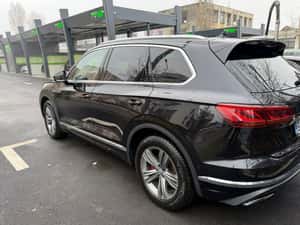 Volkswagen Touareg 2018 Full Option – cedare leasing — miniatura 2