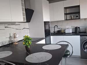 Inchiriez apartament 2 camere, zona centrala. — miniatura 2
