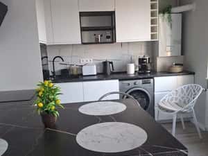 Inchiriez apartament 2 camere, zona centrala. — miniatura 3