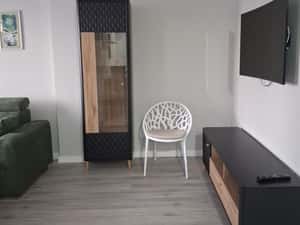 Inchiriez apartament 2 camere, zona centrala. — miniatura 4