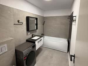 Închiriez apartament 2 -3 camere și garsonieră — miniatura 5