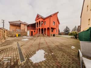Vila de lux, D+P+E+M, Gradiste, la cheie, 300mp, 6 camere, teren 580mp