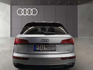 Audi Q5 - Hybrid Plug-in - 2019 — miniatura 5